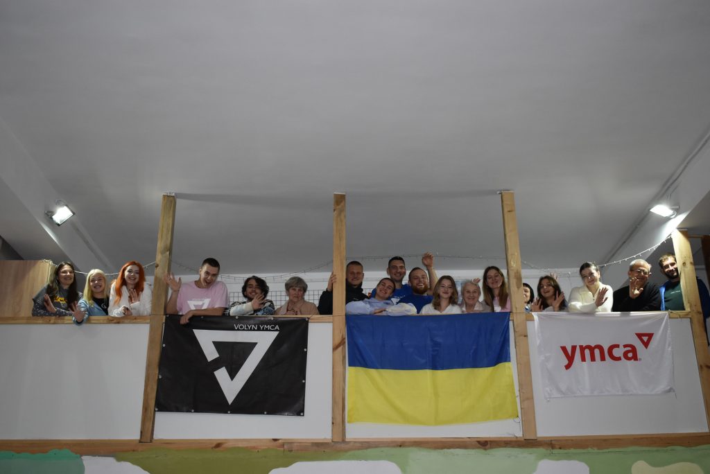 YMCA Volynin nuoria vapaaehtoisia