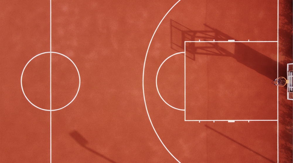 Koripallokenttä ylhäältäpäin.