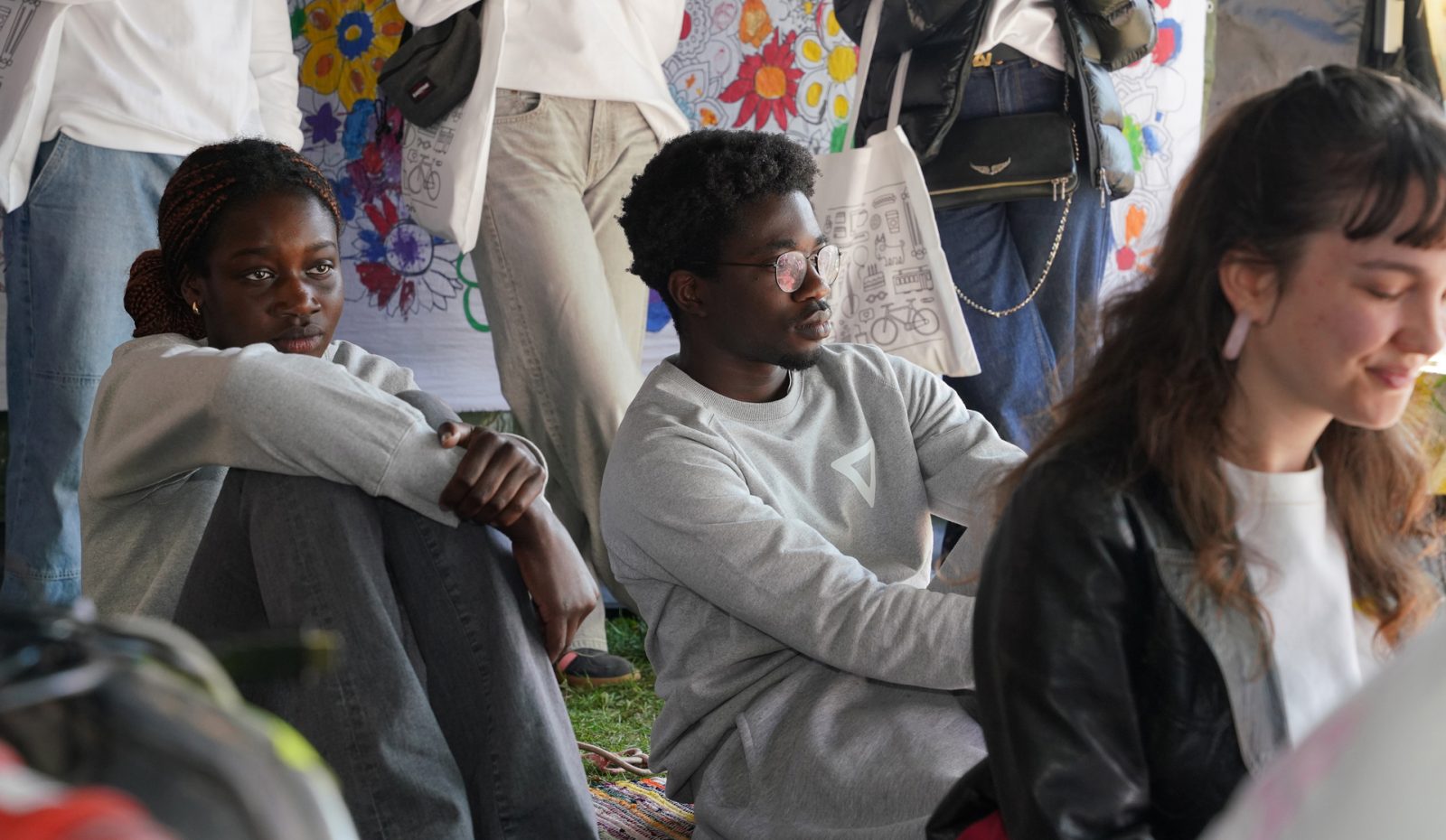 NMKY:n globaalikasvatusnuoria YMCA Peace and Sports -alueellamme järjestetyssä nuorten keskustelussa. Maailma kylässä -festivaali 2025 NMKY:n globaalikasvatusnuoria YMCA Peace and Sports -alueellamme järjestetyssä nuorten keskustelussa. Maailma kylässä -festivaali 2025, Helsinki.